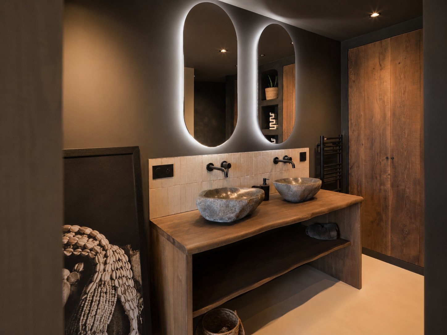 Salle de bain haut de gamme réalisée par EKF Sud Plomberie à Porto-Vecchio